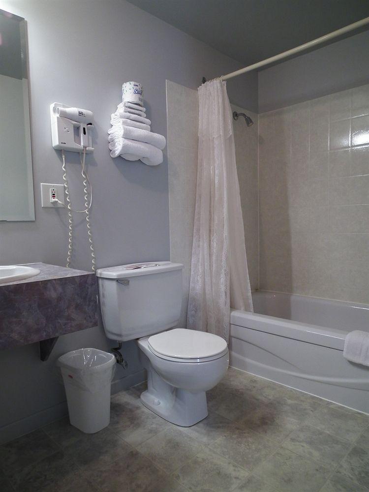 Motel Au Vieux Piloteux Rivière-du-Loup Esterno foto